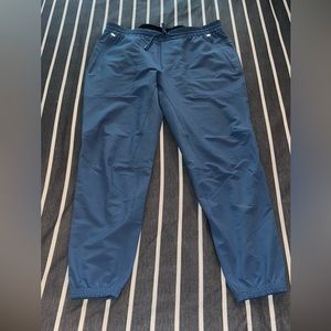 Lululemon License to Train Jogger Size XL